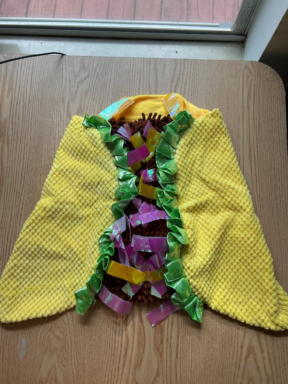 New Doggie Taco Halloween Costume size XL Neck 12" Waist 19" Across